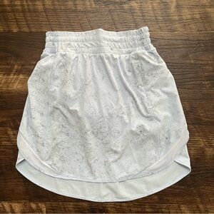 Lululemon Athletica w8AF2 high rise hotty hot gravel dust skirt skort shorts 2